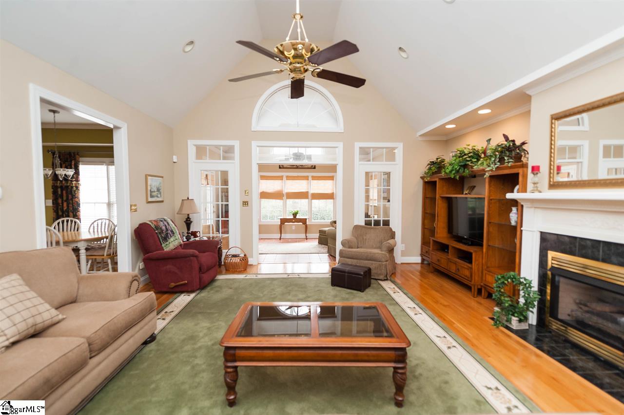 211 Farm Lake Road Boiling Springs, SC 29316 - Photo 6 of 36 Gallery Image 6