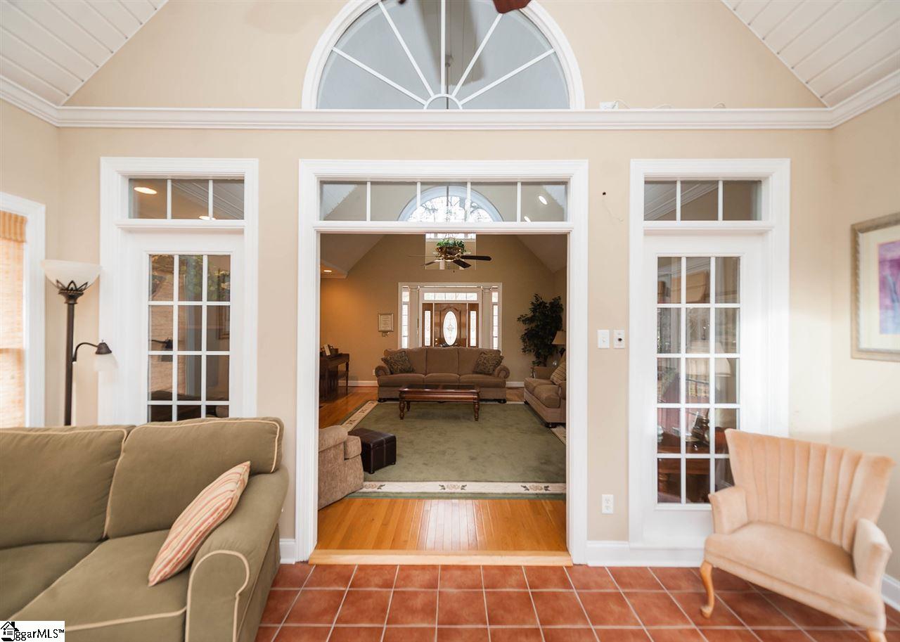 211 Farm Lake Road Boiling Springs, SC 29316 - Photo 8 of 36 Gallery Image 8