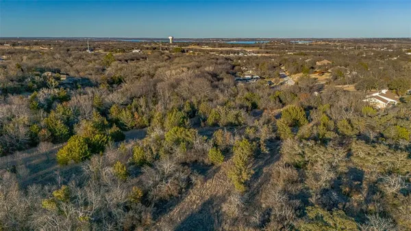 an aerial view of a yard