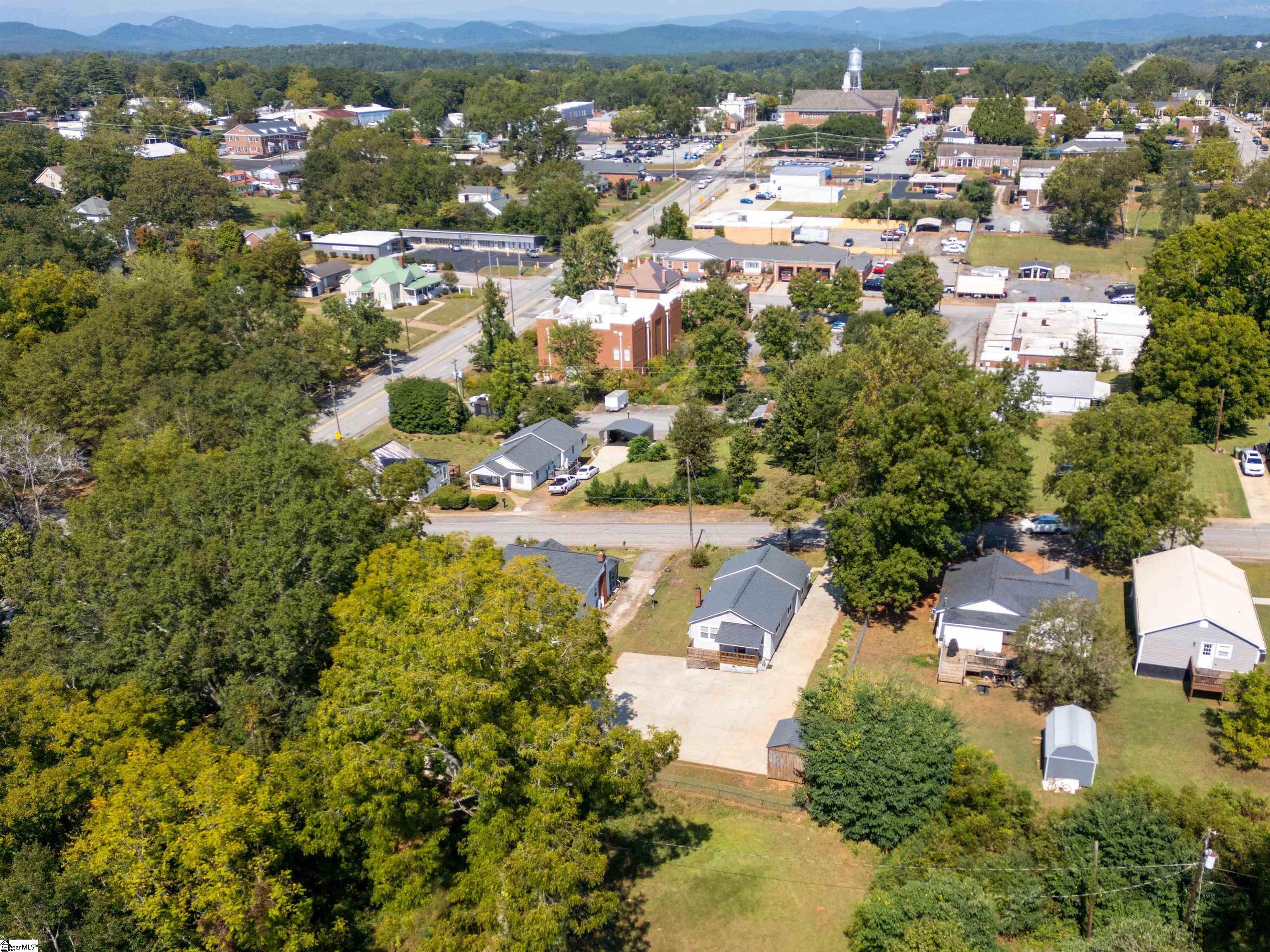 301 Lee Street Pickens, SC 29671 - Photo 29 of 30