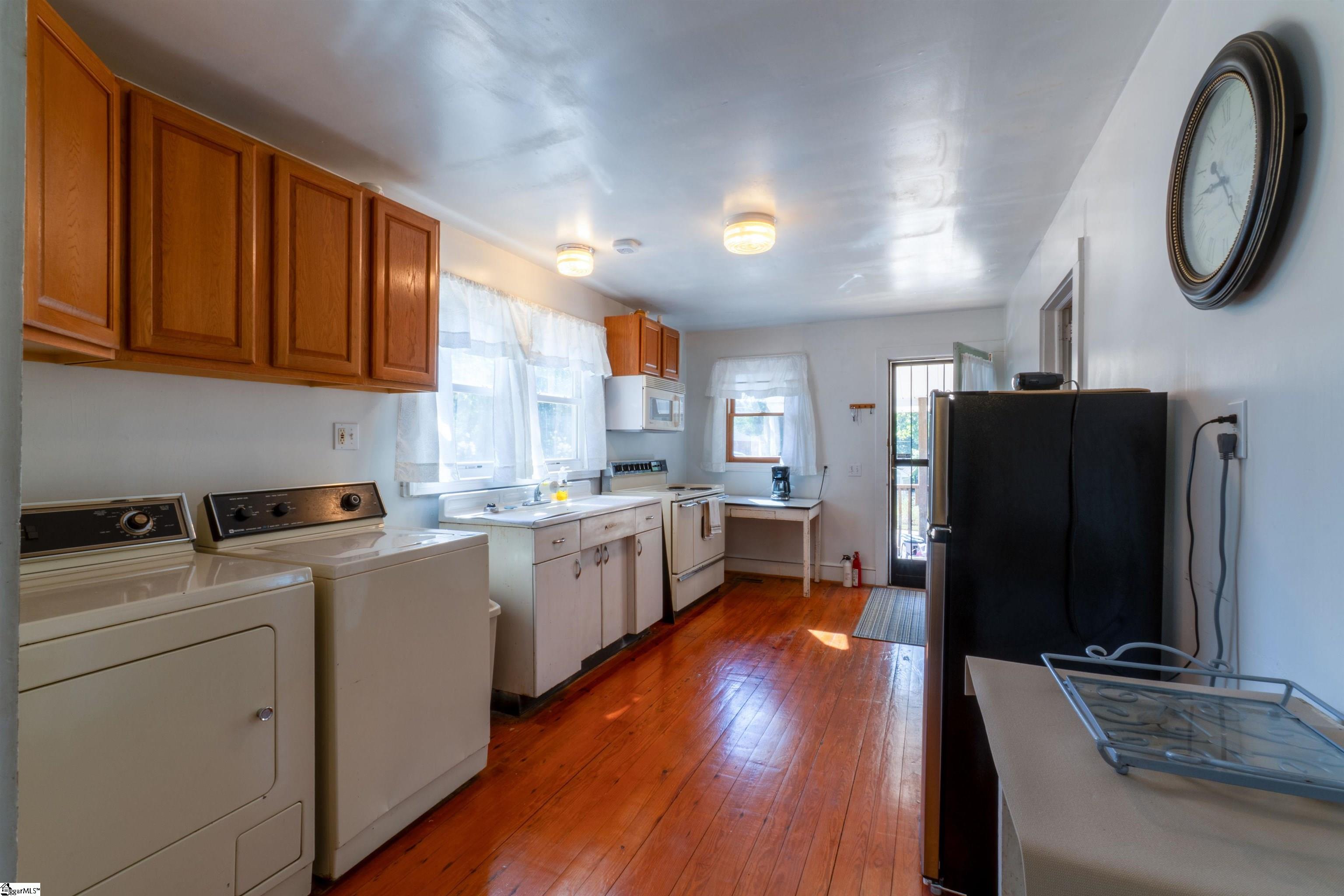 301 Lee Street Pickens, SC 29671 - Photo 10 of 30