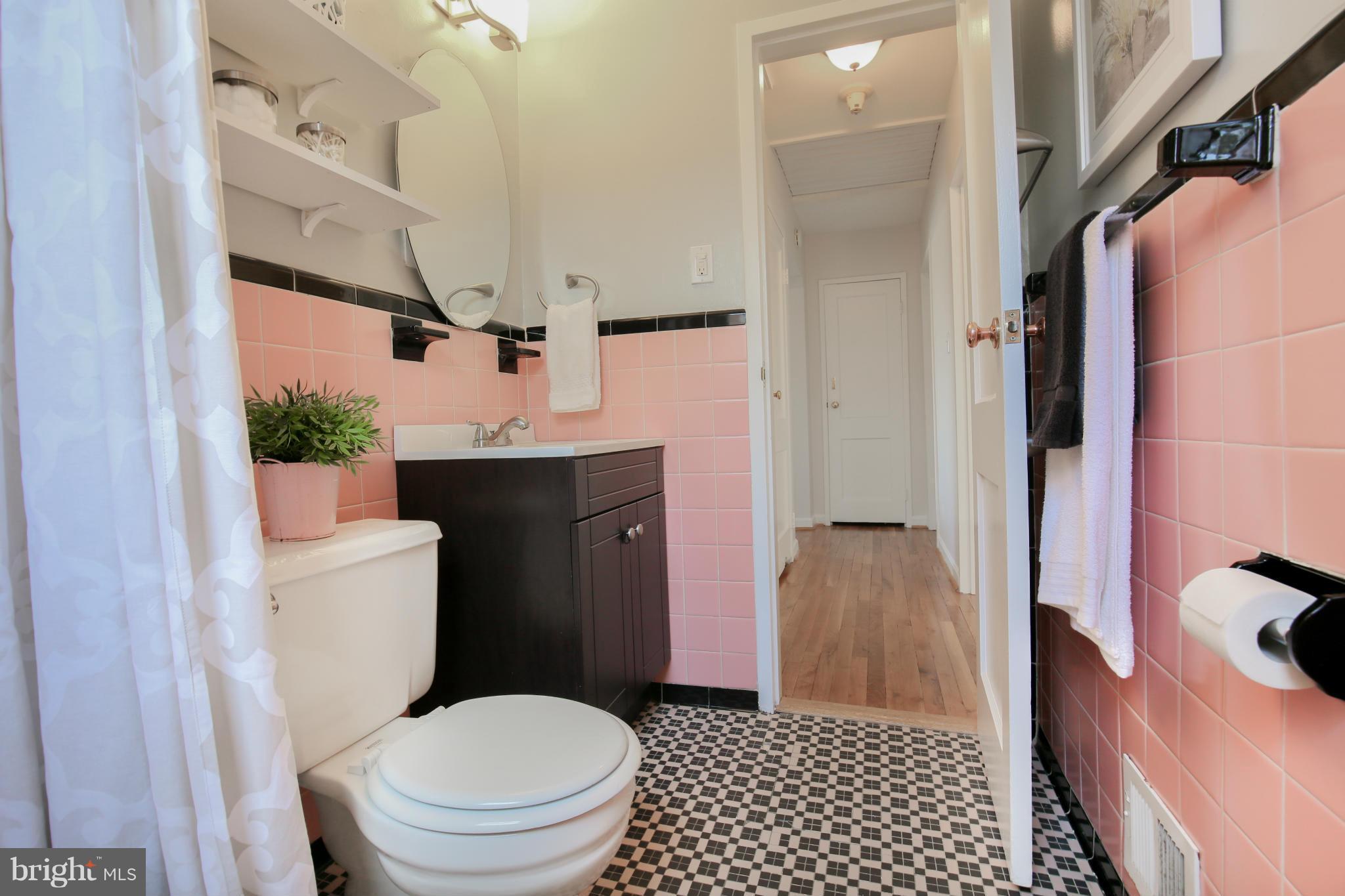 9608 Merwood Lane Silver Spring, MD 20901 - Photo 17 of 30 Bath