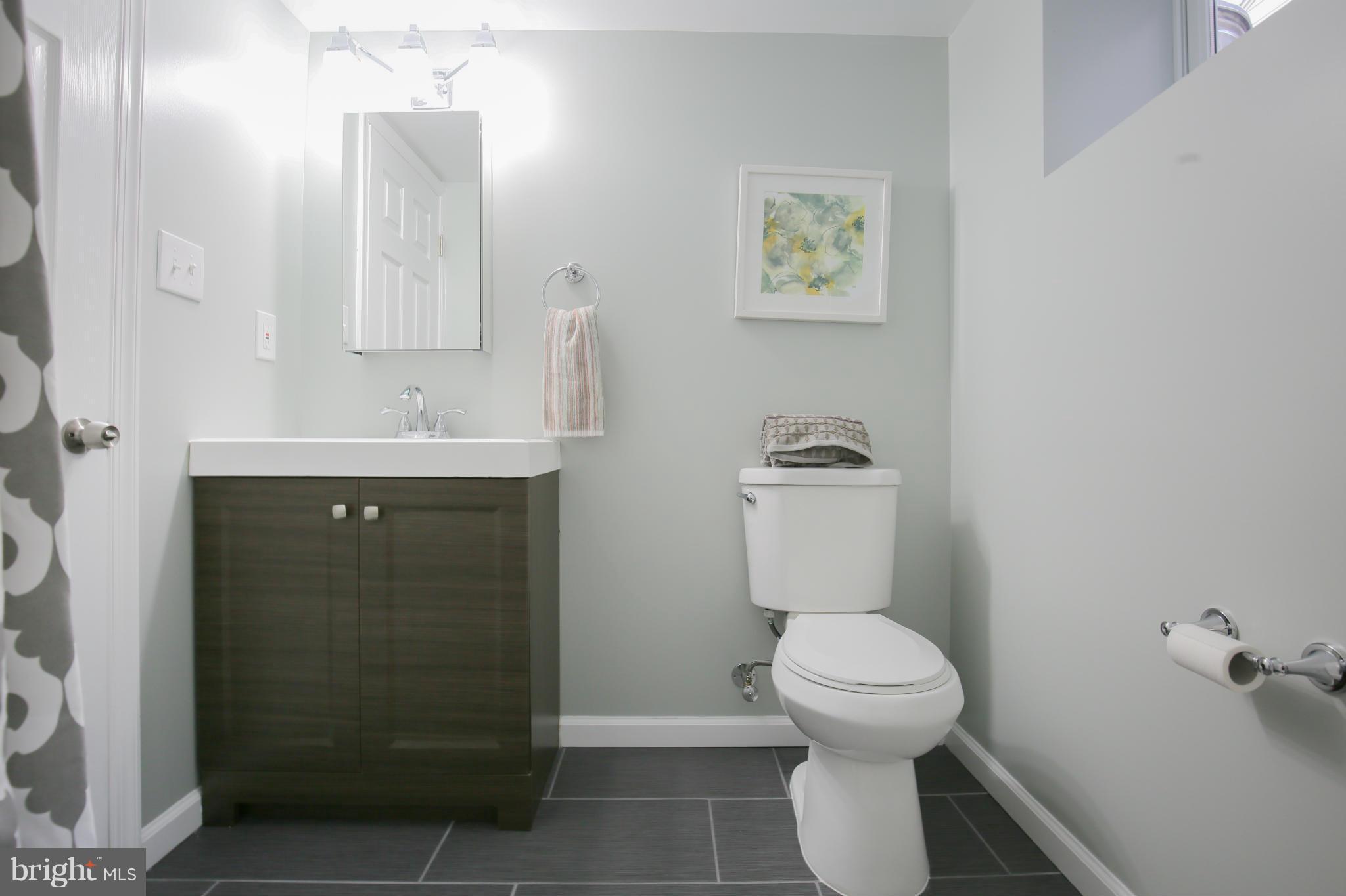 9608 Merwood Lane Silver Spring, MD 20901 - Photo 23 of 30 Bath