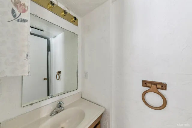 $625,000 | 1444 Pebble Beach Road, South Lake Tahoe, CA 96150