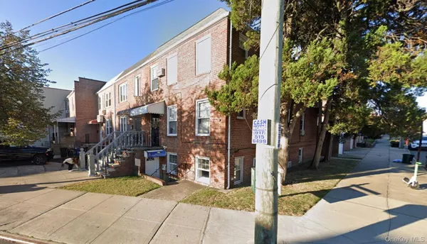 $998,000 | 69-06 Fresh Meadow Lane | Hillcrest