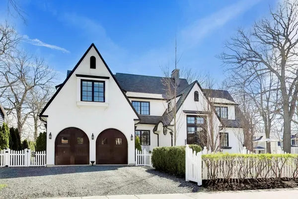 $1,895,000 | 91 Abbotsford Road, Winnetka, IL 60093