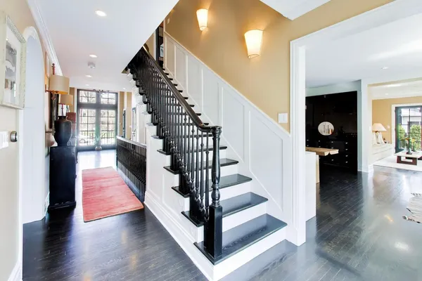$1,895,000 | 91 Abbotsford Road, Winnetka, IL 60093