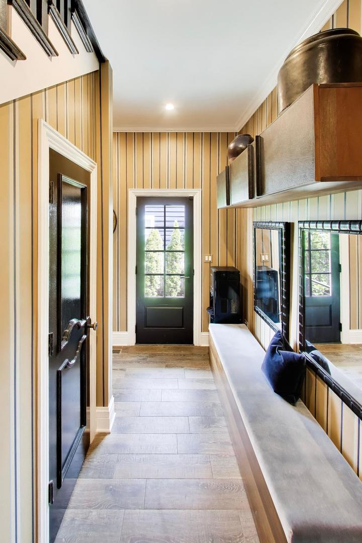 91 Abbotsford Road Winnetka, IL 60093 - Photo 13 of 34