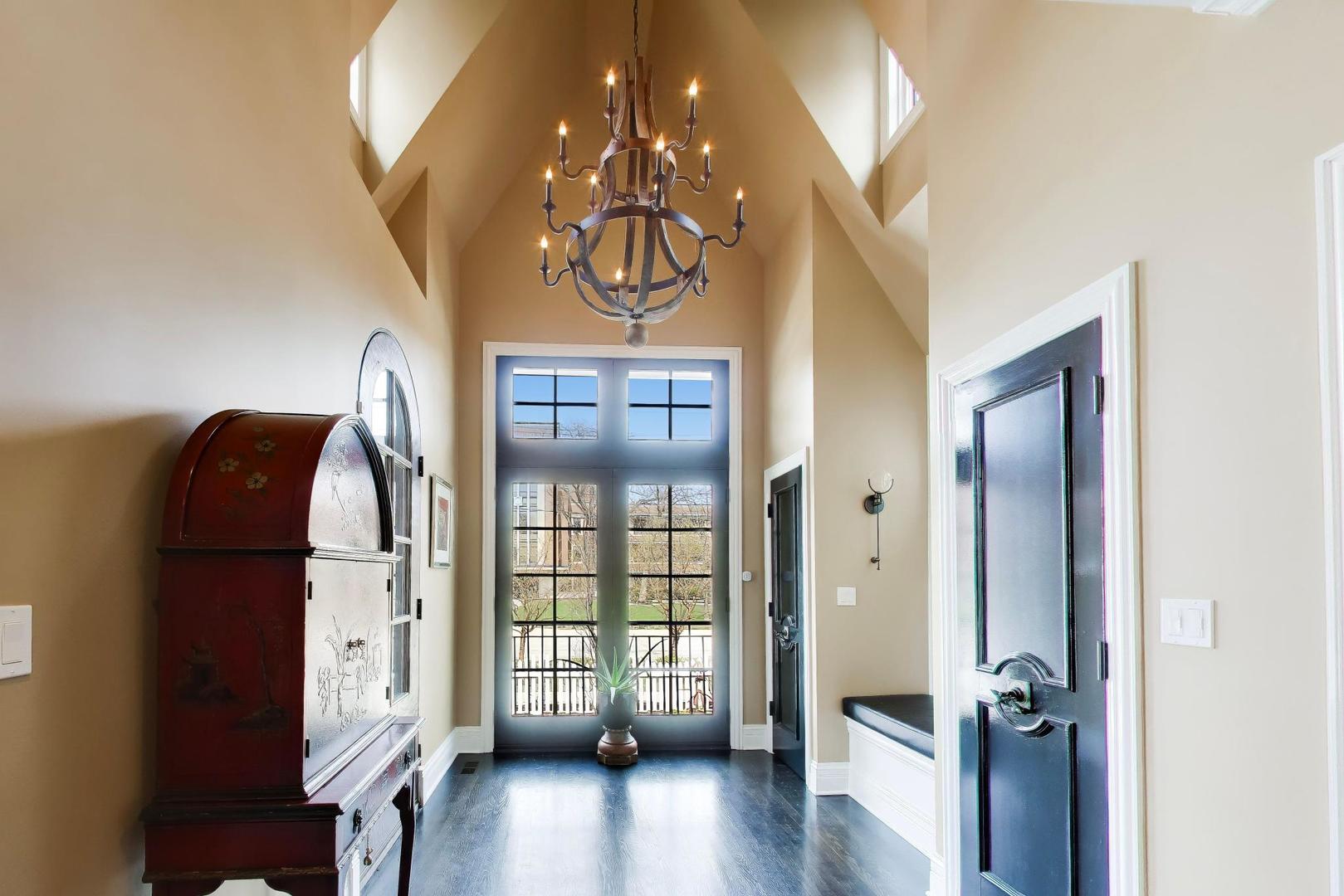 91 Abbotsford Road Winnetka, IL 60093 - Photo 3 of 34