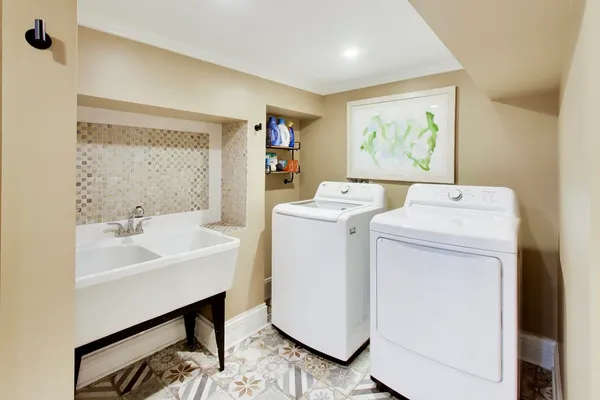 $1,895,000 | 91 Abbotsford Road, Winnetka, IL 60093