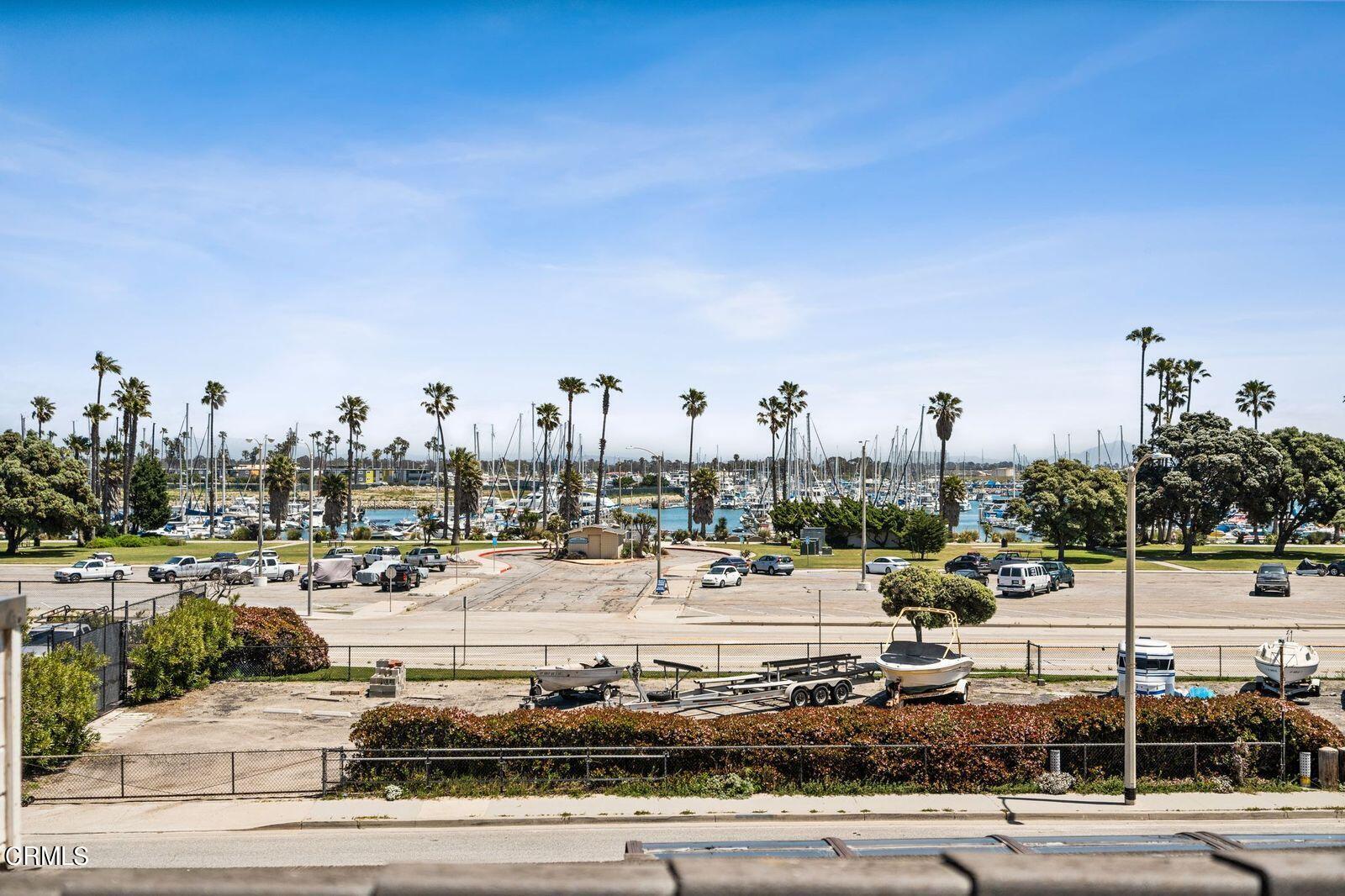 3551-3553 Sunset Lane Oxnard, CA 93035 - Photo 4 of 37 a view of a city