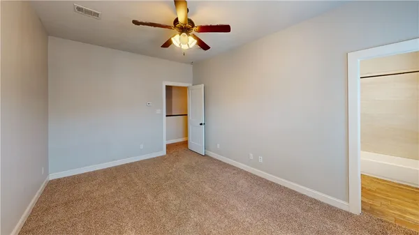 $2,400 | 203 Brentwood Drive East, Unit 61, College Station, TX 77840