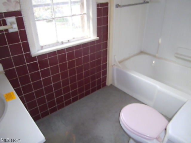 4054 Stilmore Road Cleveland, OH 44121 - Photo 11 of 15