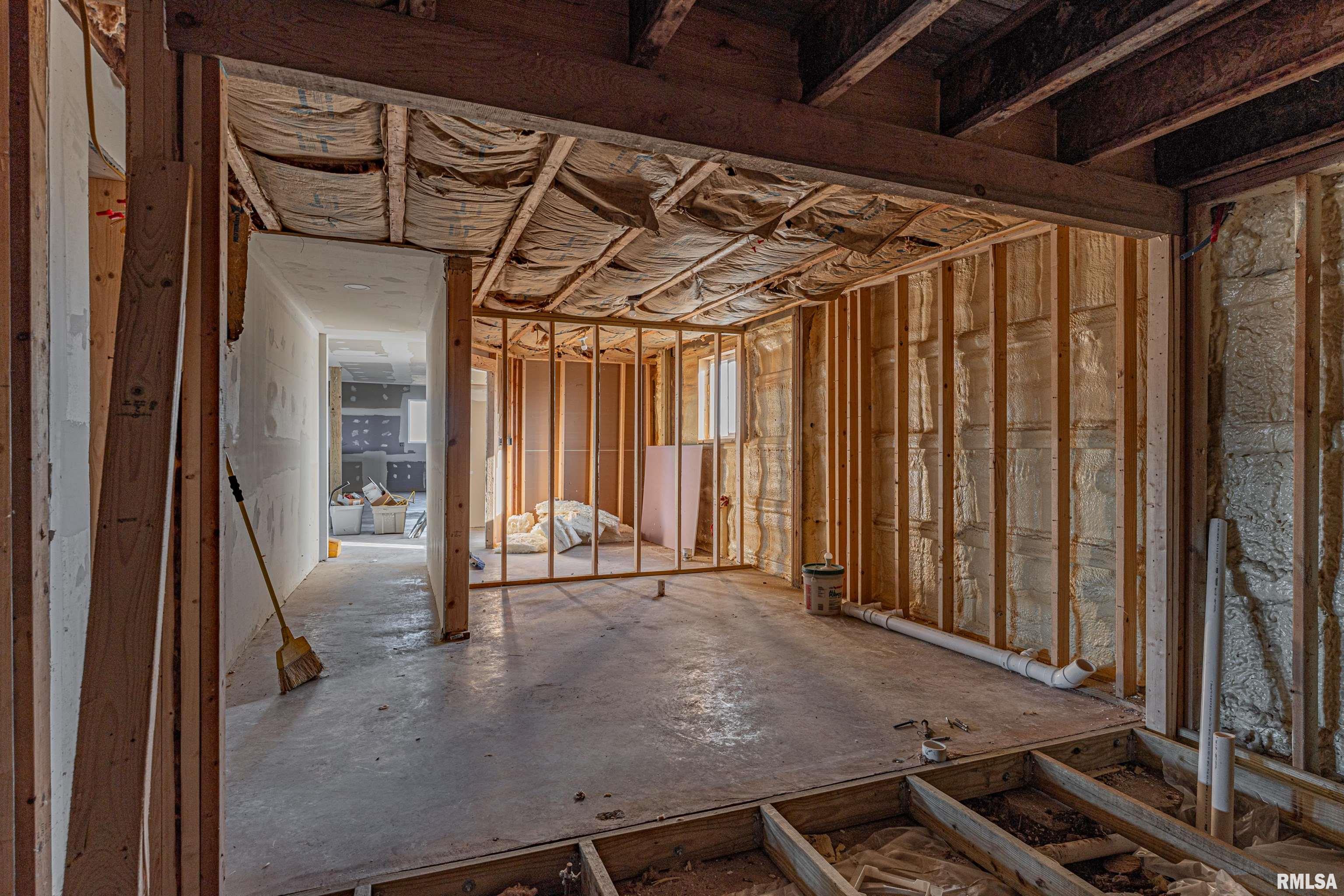 1247 480th Street Mount Pulaski, IL 62548 - Photo 17 of 33