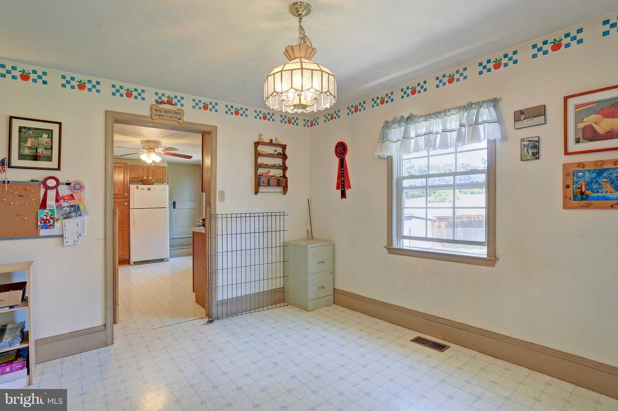 2402 Black Rock Road Hanover, PA 17331 - Photo 12 of 25 Interior (General)