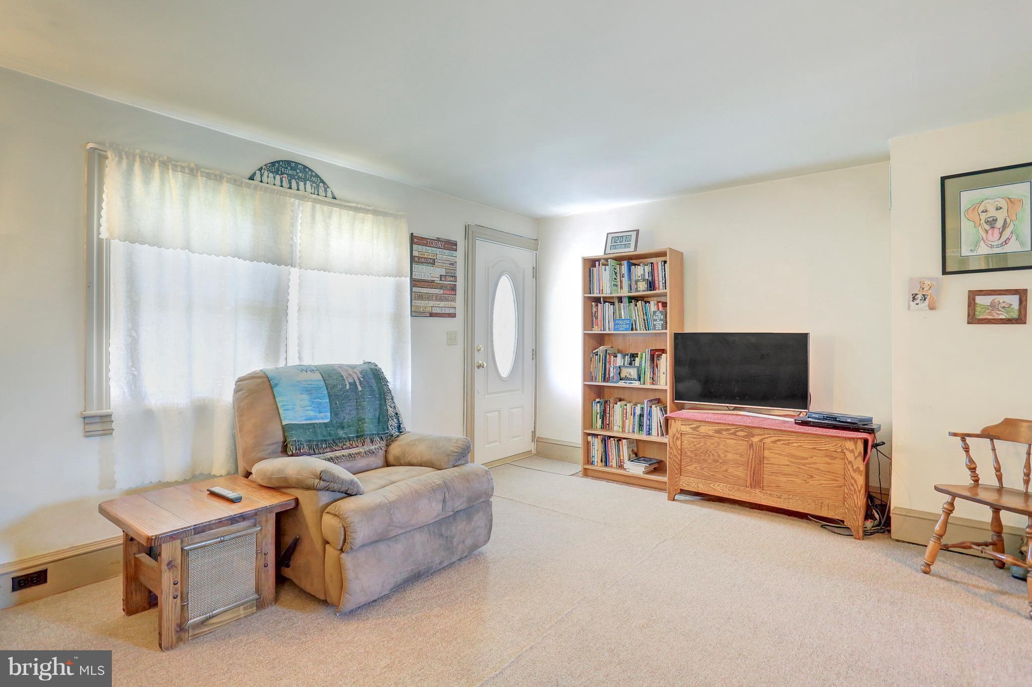 2402 Black Rock Road Hanover, PA 17331 - Photo 4 of 25 Living Room