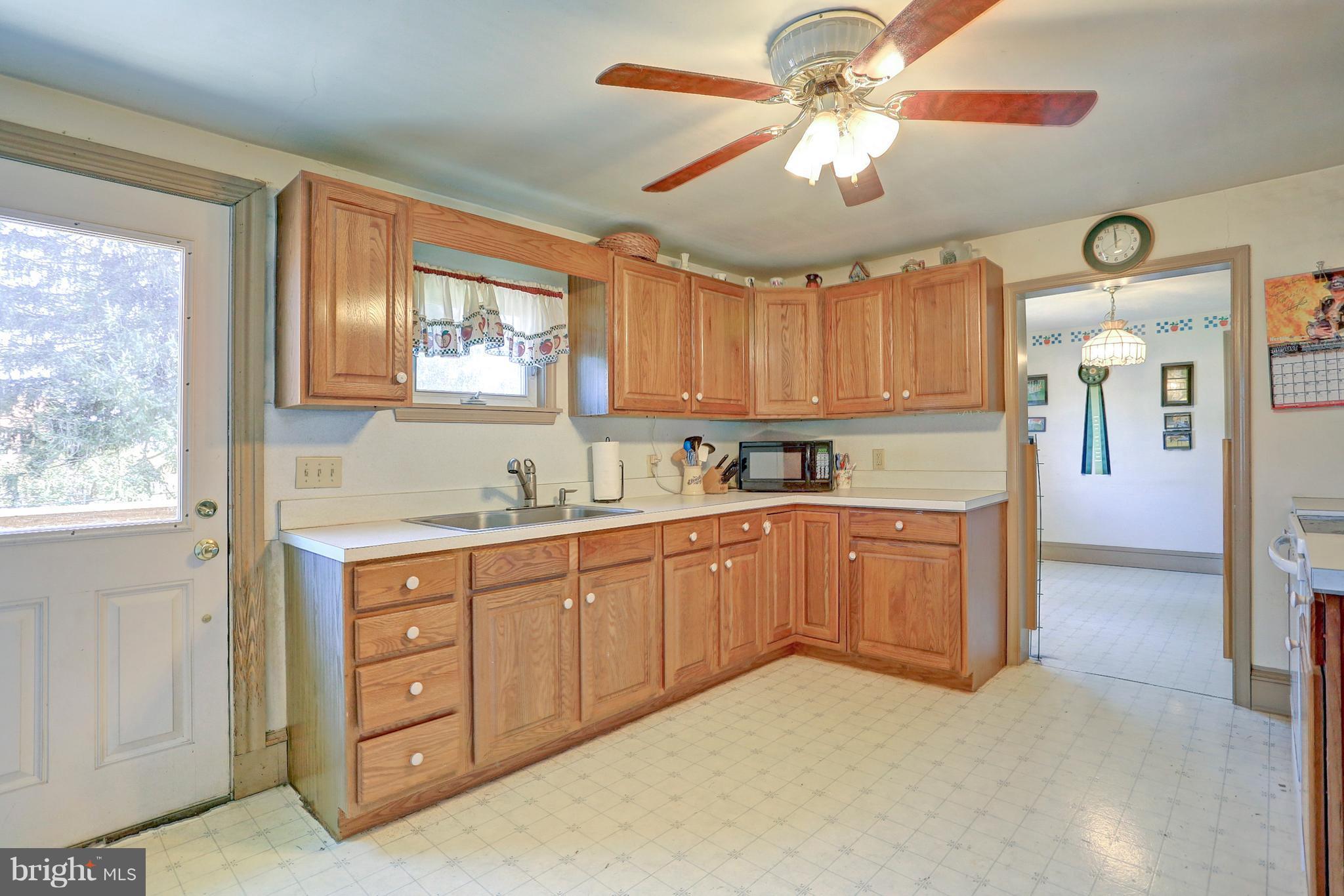 2402 Black Rock Road Hanover, PA 17331 - Photo 6 of 25 Living Room