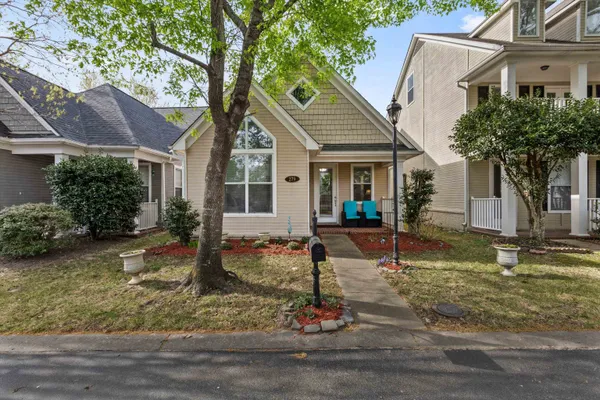 $300,000 | 279 Island Village Drive, Memphis, TN 38103