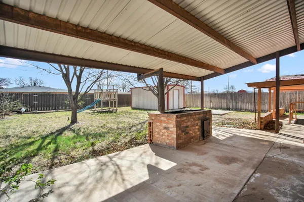 $159,000 | 137 Detroit Avenue, Levelland, TX 79336