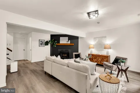 $475,000 | 19123 Grotto Lane, Germantown, MD 20874