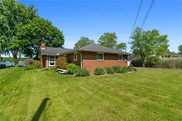 $989,900 | 10756 Aldina Drive, Conneaut Lake, PA 16316