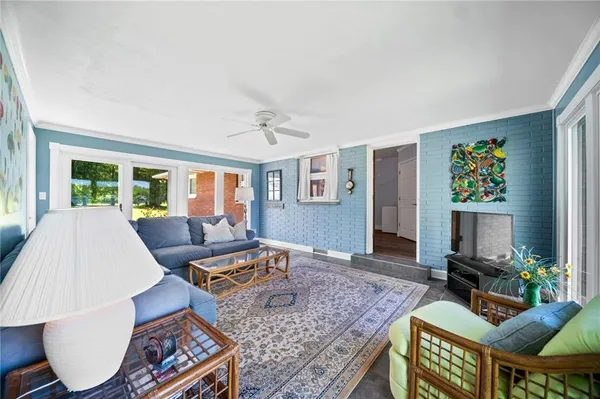 $989,900 | 10756 Aldina Drive, Conneaut Lake, PA 16316