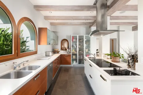 $11,499,000 | 32804 Pacific Coast Highway, Malibu, CA 90265