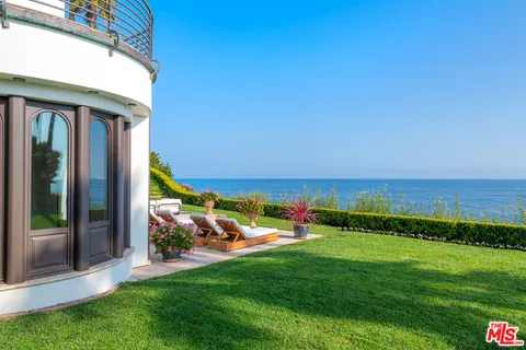 $11,499,000 | 32804 Pacific Coast Highway, Malibu, CA 90265