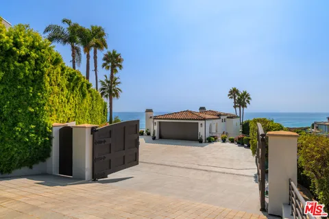 $11,499,000 | 32804 Pacific Coast Highway, Malibu, CA 90265