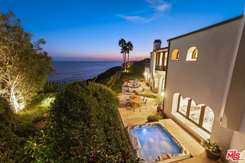 $11,499,000 | 32804 Pacific Coast Highway, Malibu, CA 90265