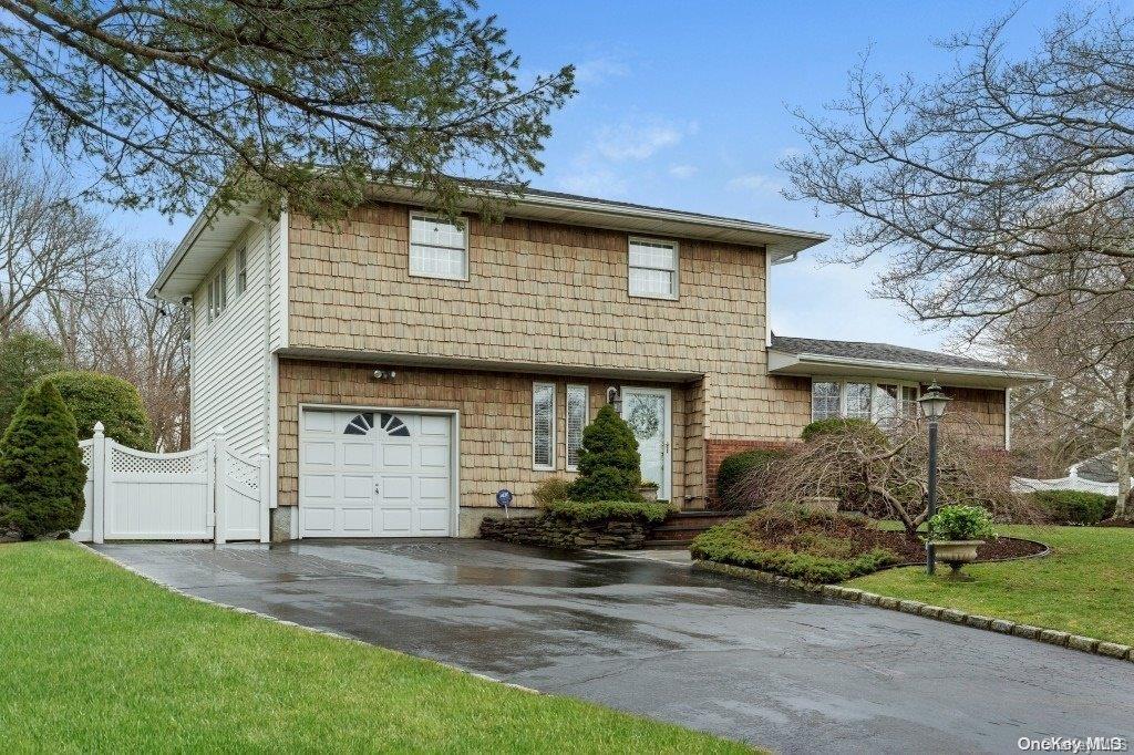 6 Oakside Road Smithtown, NY 11787 - Photo 1 of 1 Gallery Image 1