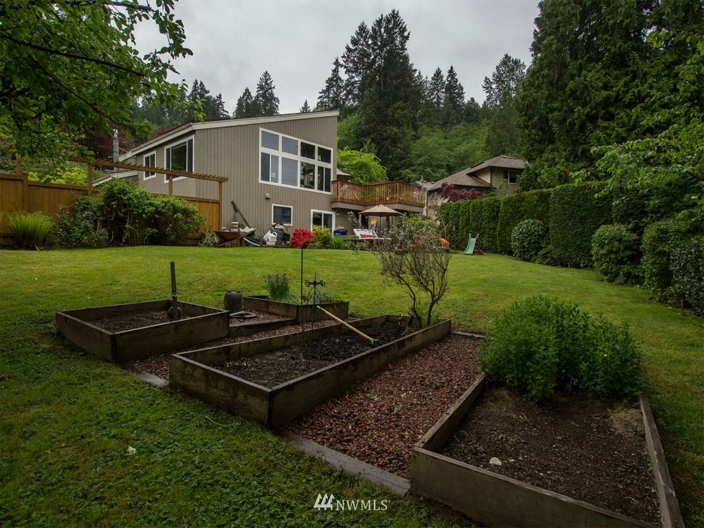 9310 Valhalla Way Bothell, WA 98011 - Photo 22 of 25 Gallery Image 22