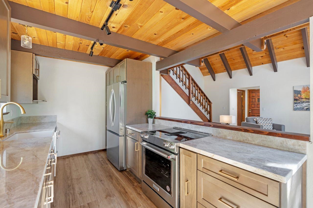 12290 Bennett Flat Road Truckee, CA 96161 - Photo 13 of 26 Gallery Image 13