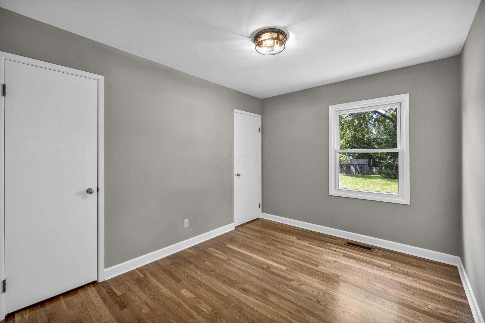 1316 Moler Road Columbus, OH 43207 - Photo 6 of 43