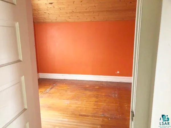 $134,900 | 517 North 22nd Avenue West, Duluth, MN 55806