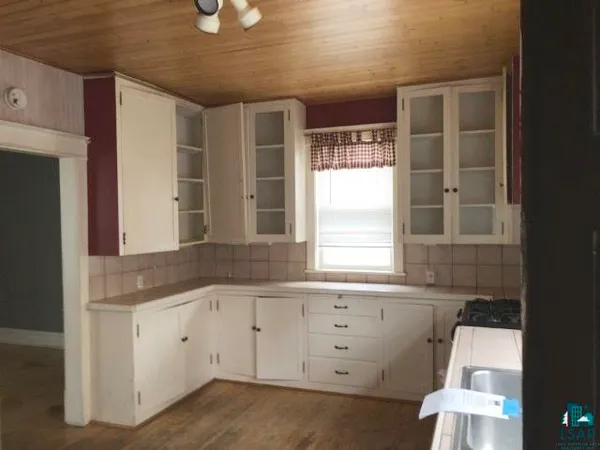 $134,900 | 517 North 22nd Avenue West, Duluth, MN 55806