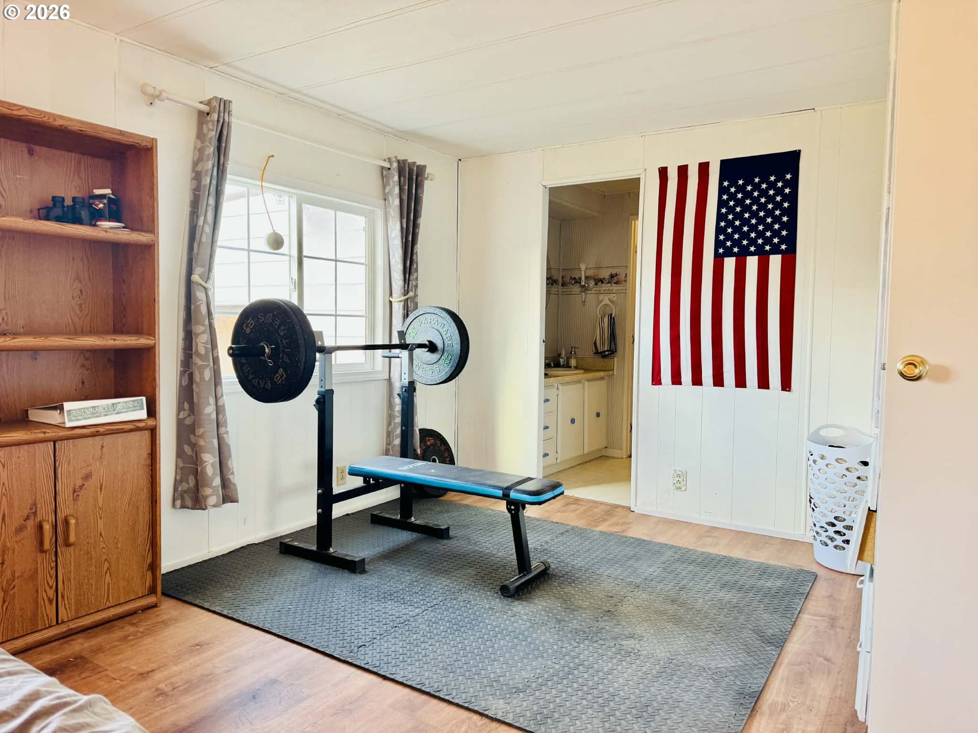 1020 South 2nd Street Union, OR 97883 - Photo 14 of 37 a view of a livingroom with furniture and windows
