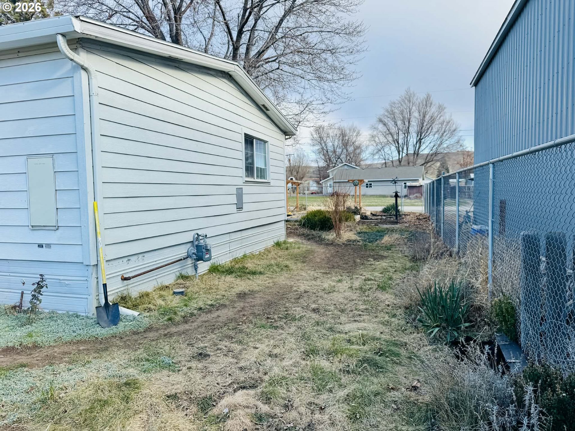 1020 South 2nd Street Union, OR 97883 - Photo 32 of 37 a backyard of a house with outdoor seating
