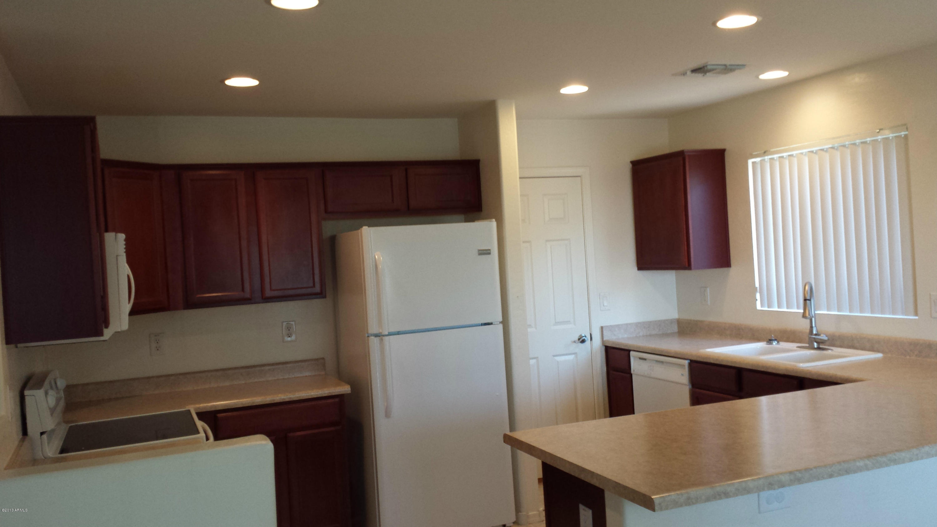 43333 West Cowpath Road Maricopa, AZ 85138 - Photo 5 of 20 Kitchen 3
