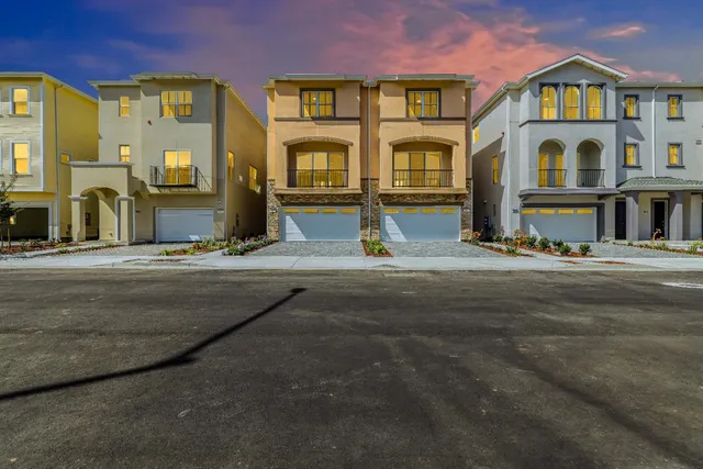 $939,000 | 409 San Luis Avenue, Watsonville, CA 95076