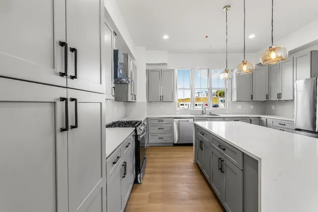 $939,000 | 409 San Luis Avenue, Watsonville, CA 95076