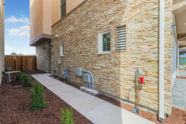 $939,000 | 409 San Luis Avenue, Watsonville, CA 95076