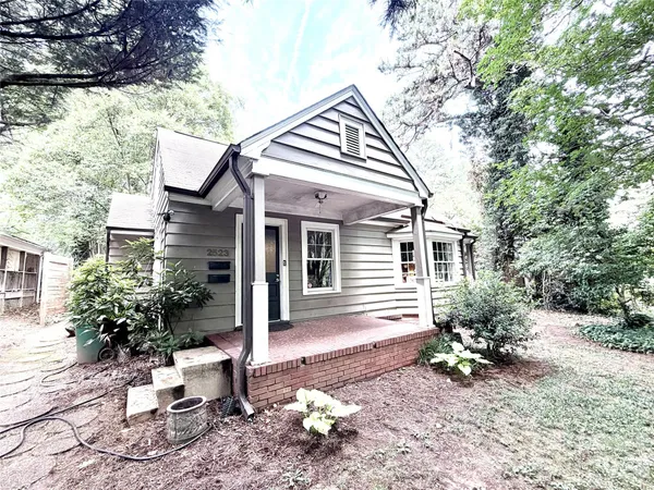 $1,450 | 2523 Cranbrook Lane, Unit A, Charlotte, NC 28207