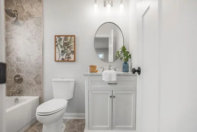 $1,224,900 | 2803 West 73rd Terrace, Prairie Village, KS 66208