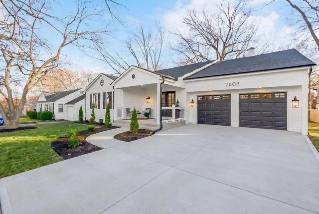 $1,224,900 | 2803 West 73rd Terrace, Prairie Village, KS 66208