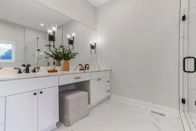 $1,224,900 | 2803 West 73rd Terrace, Prairie Village, KS 66208