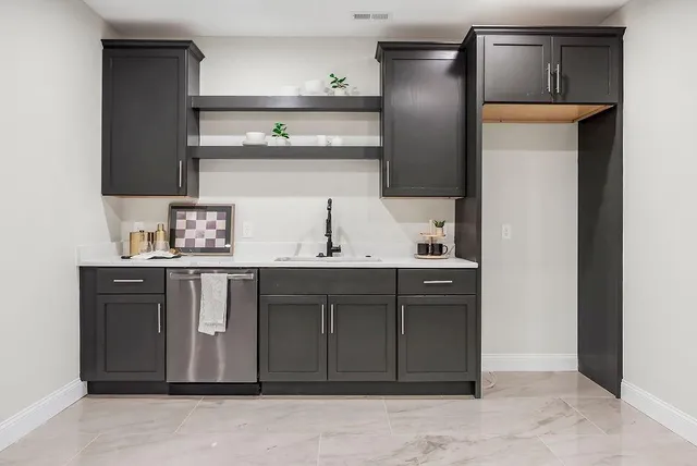 $1,224,900 | 2803 West 73rd Terrace, Prairie Village, KS 66208