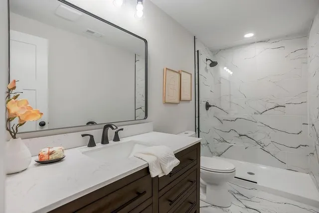 $1,224,900 | 2803 West 73rd Terrace, Prairie Village, KS 66208