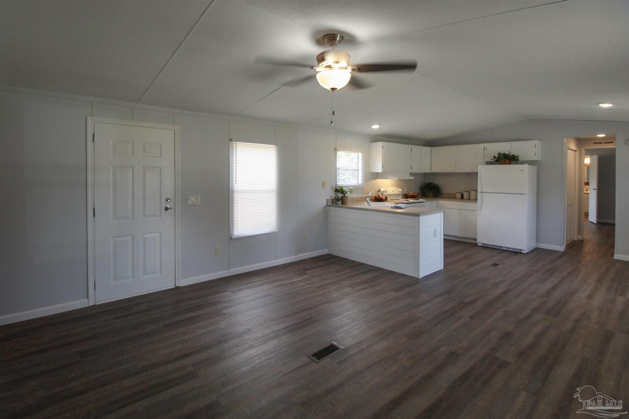 5740 Turkey Road Pensacola, FL 32526 - Photo 3 of 15 Gallery Image 3