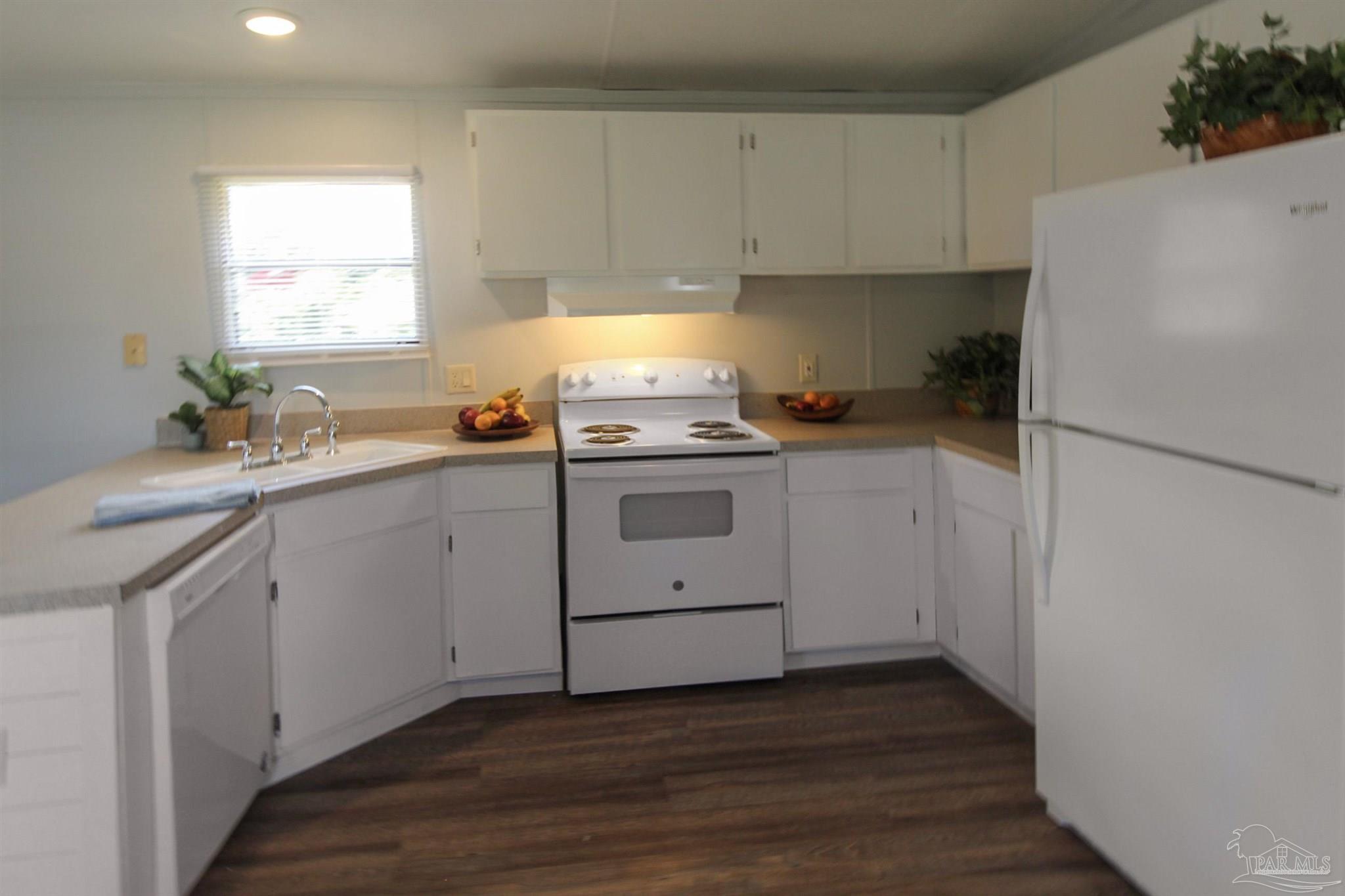 5740 Turkey Road Pensacola, FL 32526 - Photo 4 of 15 Gallery Image 4